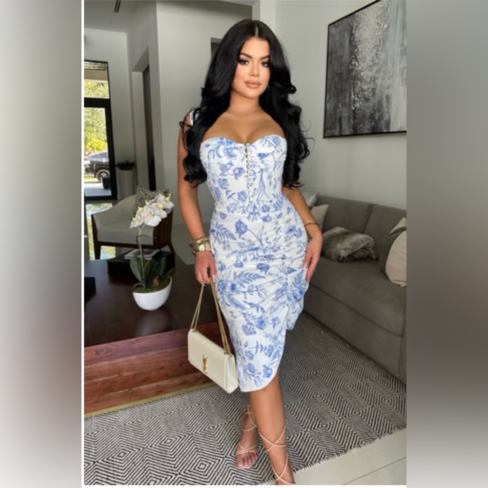 Blue and White Sweetheart Bodycon Midi Dress